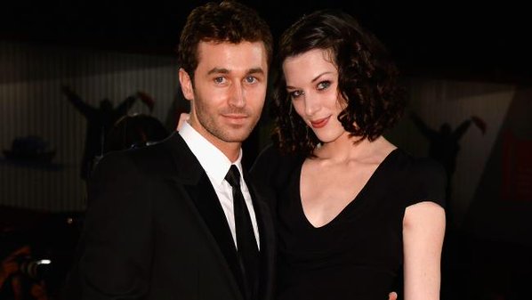 La actriz porno Stoya acusó de abuso sexual a su ex compañero James Deen