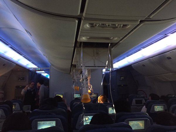 Ocho heridos tras turbulencia en vuelo Air Canadá