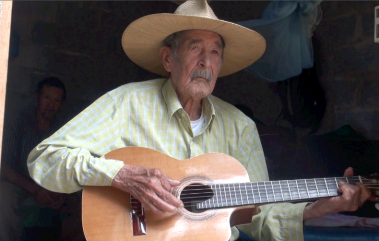Comunidad artística conmemora Primer Aniversario de muerte de Don Felipe Urrutia, El Trovador de Las Segovias