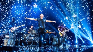 coldplay-ghost-stories-live-02