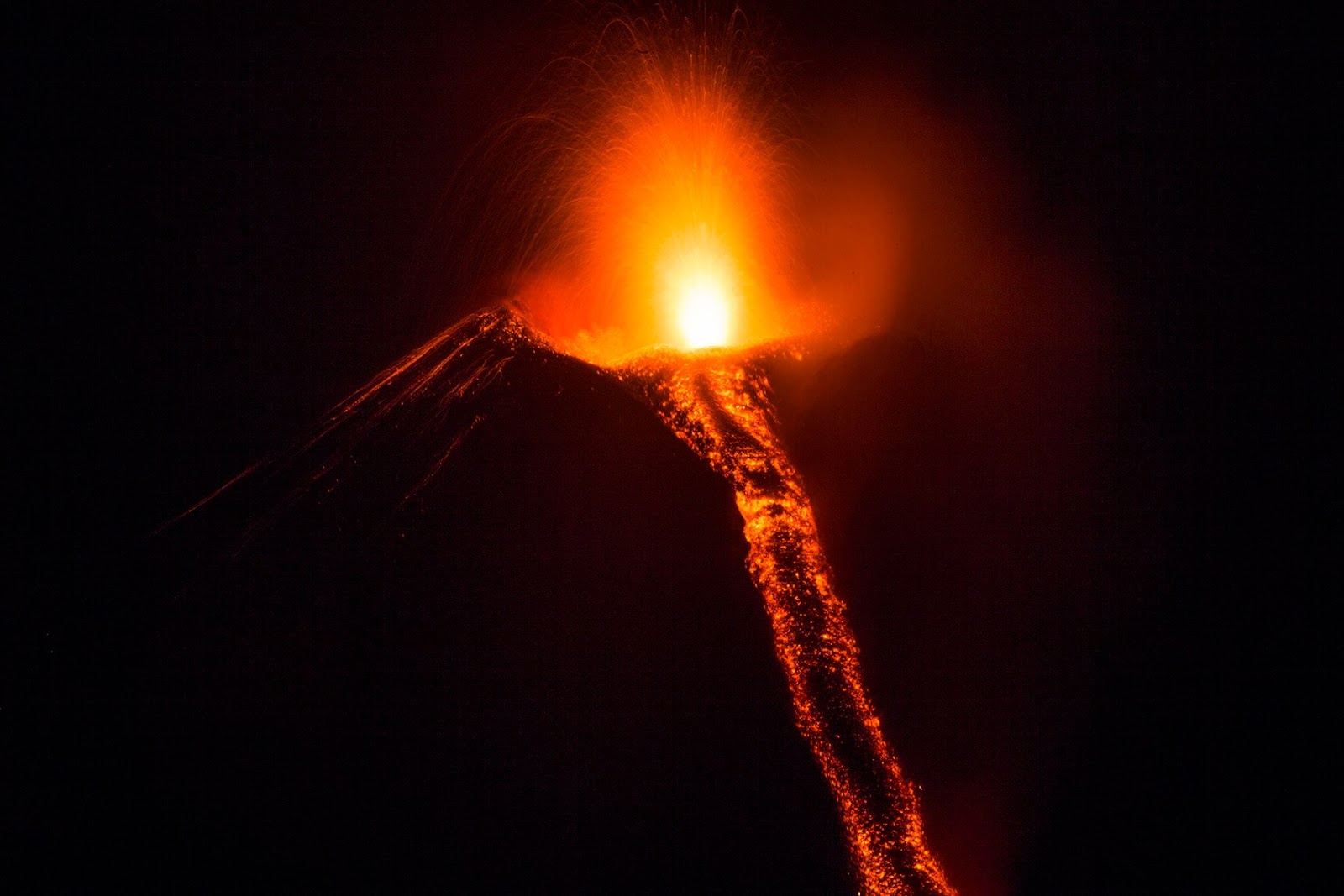 momotombo erupcion 2015 nicaragua