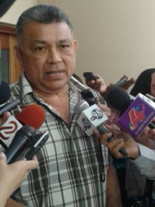 el diputado Wilfredo Navarro