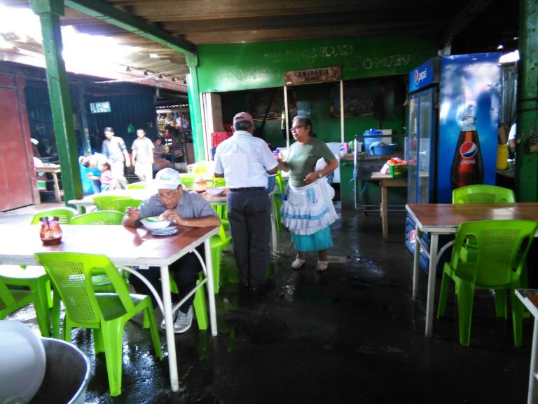 Comedores del Israel Lewites venderán sopa de queso y mariscos todos los viernes de Cuaresma