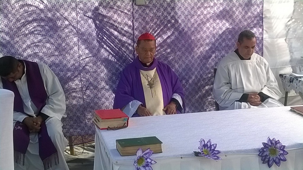 Cardenal Miguel realiza misa en cárcel La Esperanza