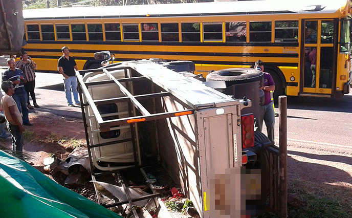 camion-accidente-1-770x470