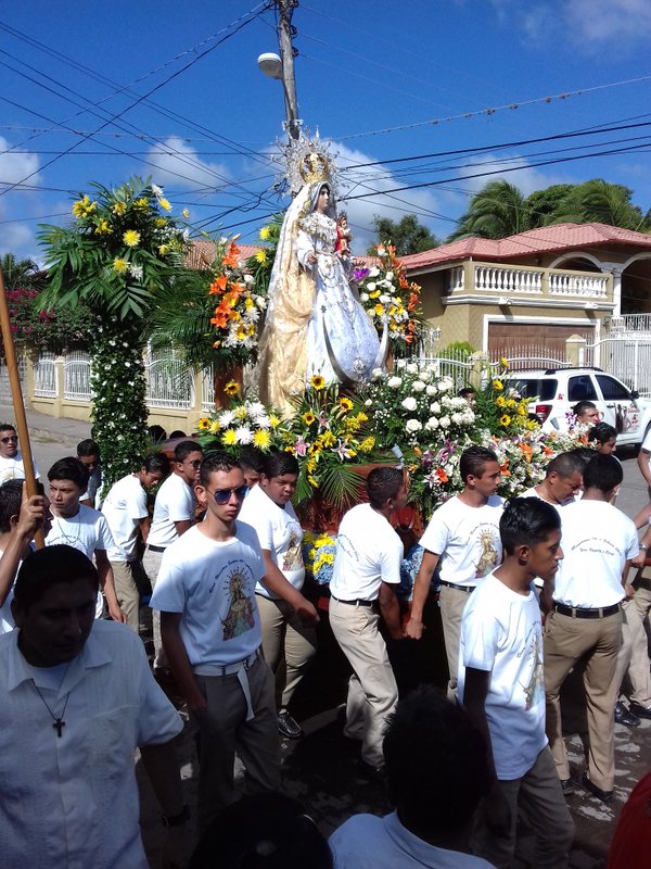 diriomo celebra a la virgen de candelaria