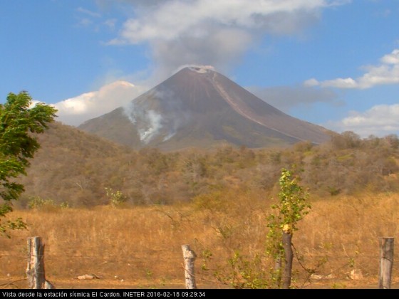 Volcán Momotombo Registra Segunda Explosión El Día De Hoy