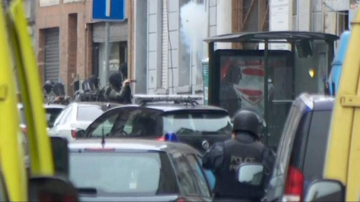 brussels-explosion-standoff-1-736x414