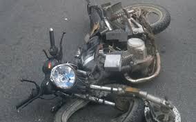 Motociclista muere estrellado contra árbol en Xiloá