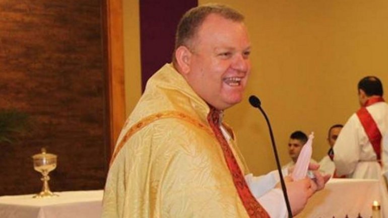 sacerdote Amer Saka