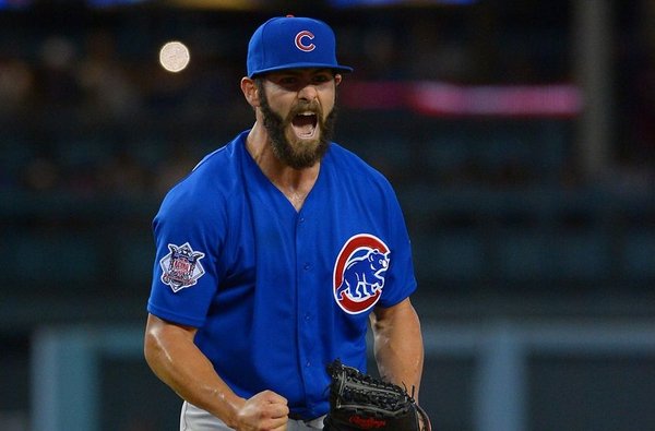 Arrieta lanza el 1er juego sin hit ni carrera de la temporada