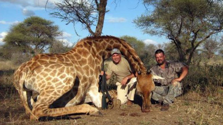 Hristo Stoichkov asesino de animales