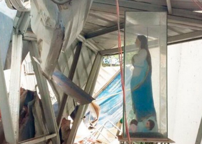 Imagen de la Virgen María que resistió al terremoto en Ecuador