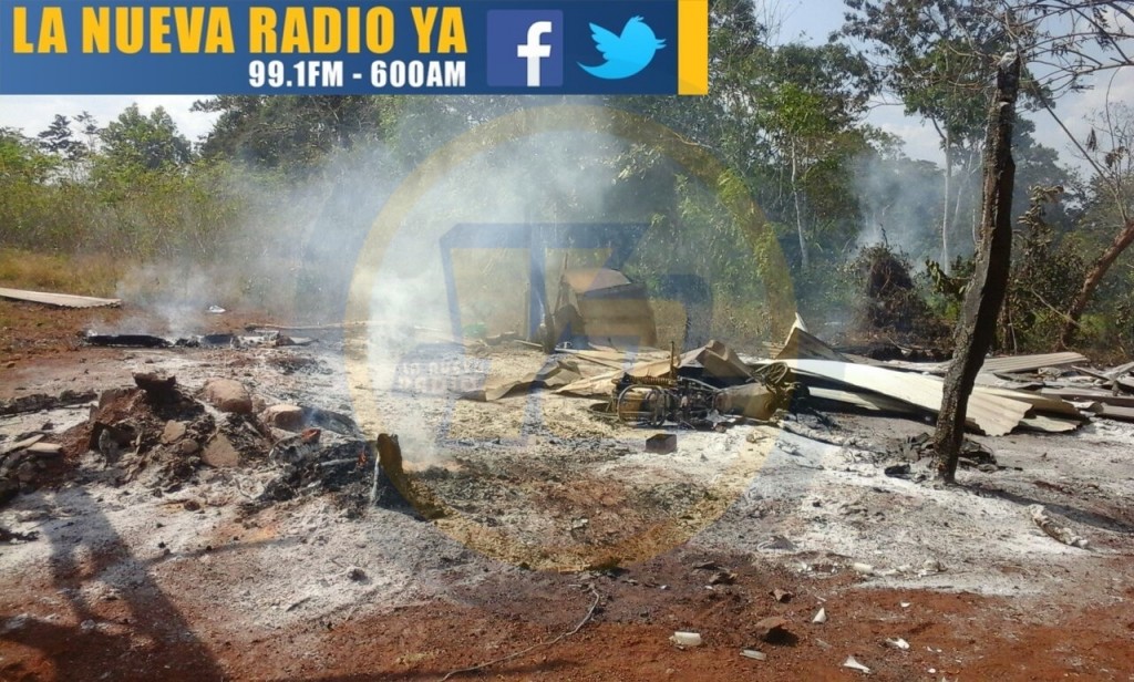 incendio devora vivienda en nueva guinea (1)