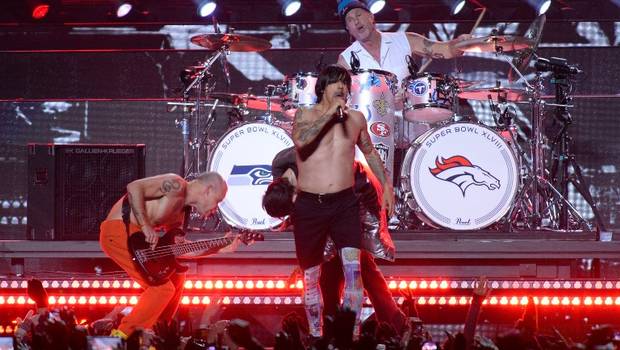 El vocalista de Red Hot Chili Peppers fue hospitalizado de emergencia