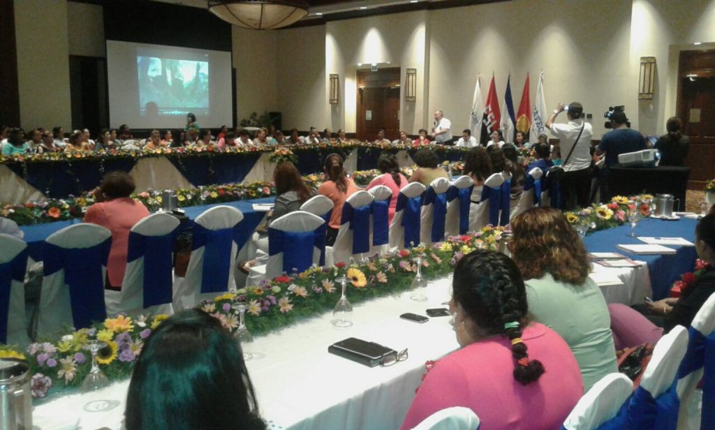 Madres Trabajadoras del Sistema Educativo celebran su día