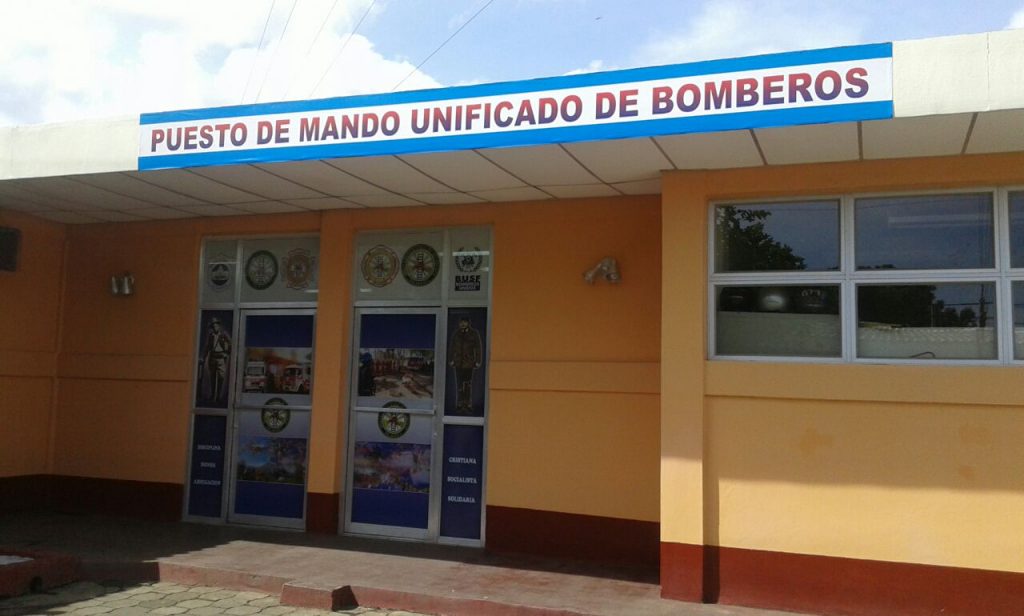 puesto unificado de bomberos frontal