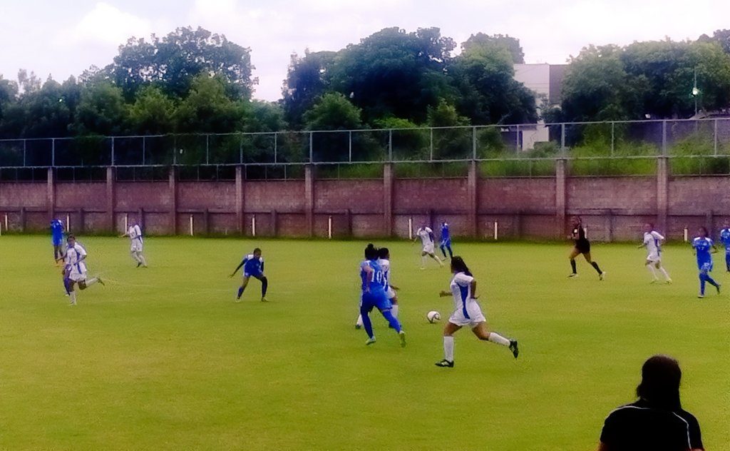 Nicaragua derrota en par de partidos a El Salvador en fútbol femenino