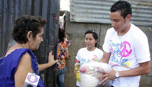 80 paquetes solidarios fueron entregados en el Distrito IV de Managua