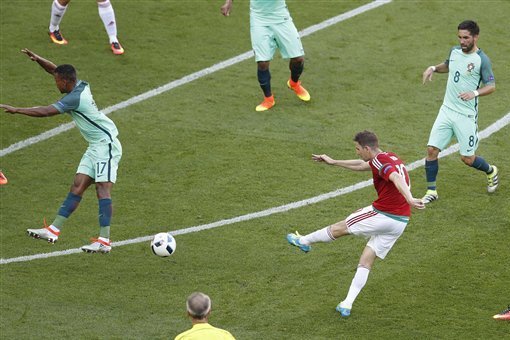 Gol de Zoltán Gera elegido como el mejor de la Eurocopa 2016-07-13