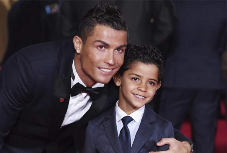 Quien Es La Madre Del Hijo De Cristiano Ronaldo