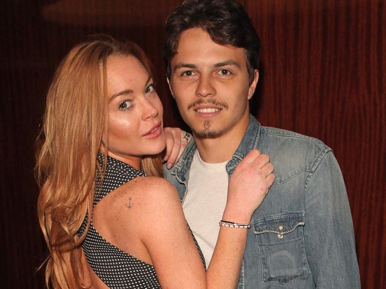 Lindsay Lohan afirma que su prometido intentó estrangularla