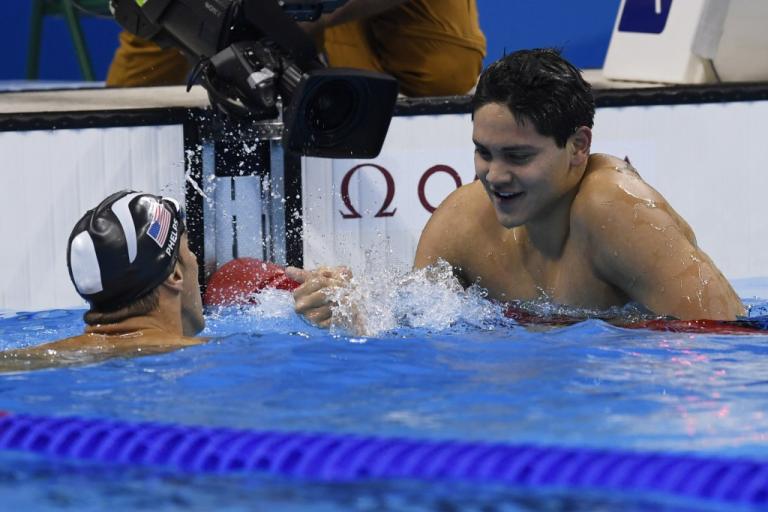 Nadador Michael Phelps pierde ante Scholling y se conforma con plata en los 100 metros mariposas