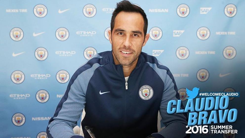 Claudio Bravo ya es oficial del Manchester