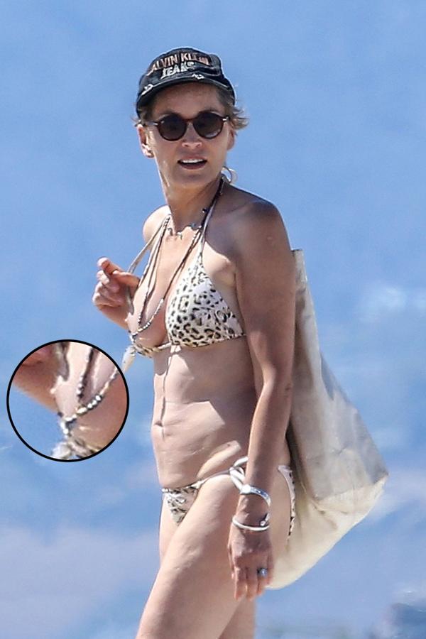 Sharon Stone sufre un accidente con su vestido de baño y enseña de más2