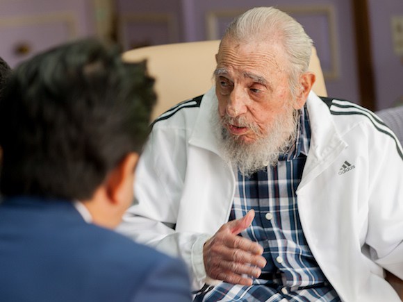 fidel-castro-y-primeri-ministro-japones-1