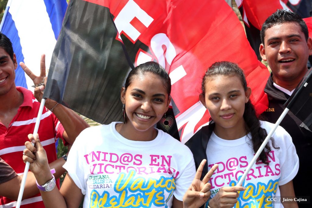 juventud-mantiene-viva-la-llama-de-la-dignidad-nacional