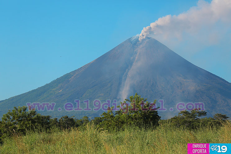 Expertos estadounidenses estudiarán volcanes Momotombo y Telica - La Nueva Radio YA