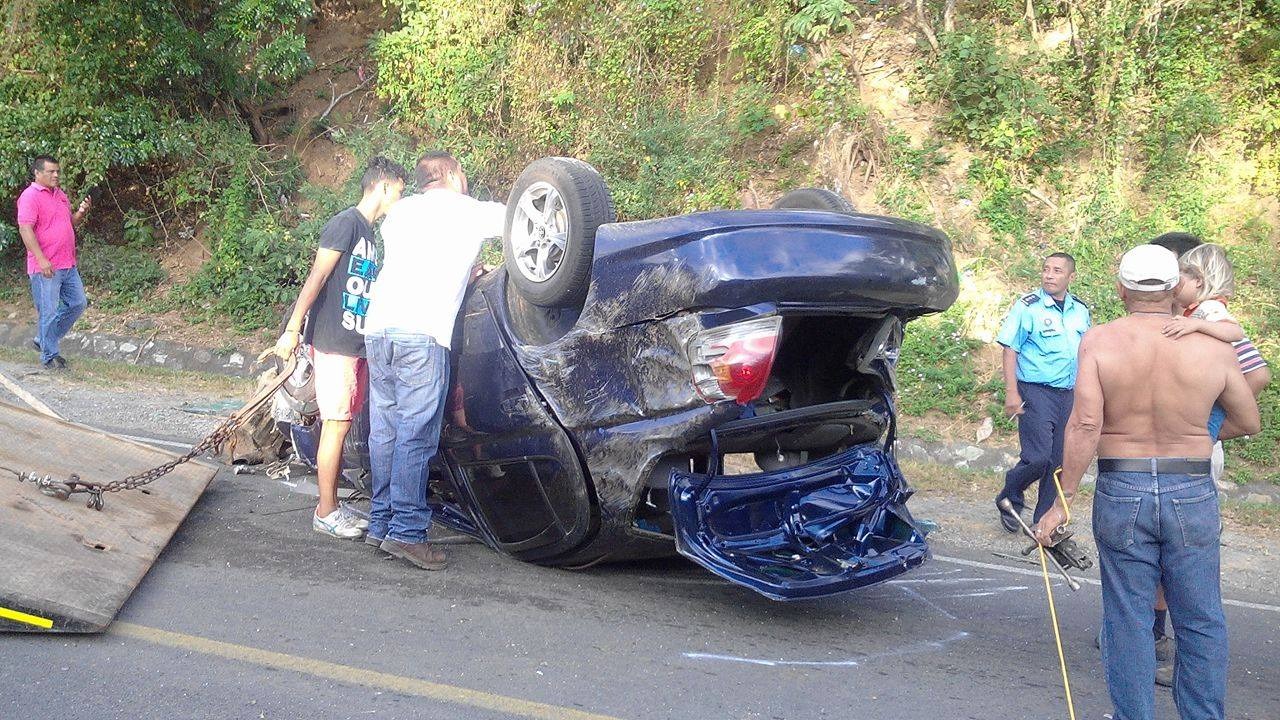 Vuelco de vehículo causa 2 lesionados en San Juan del Sur - La Nueva Radio YA