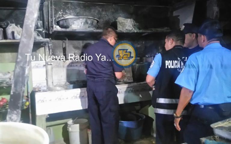 Muere uno de los tres quemados graves tras incendio del mercado Roberto Huembes
