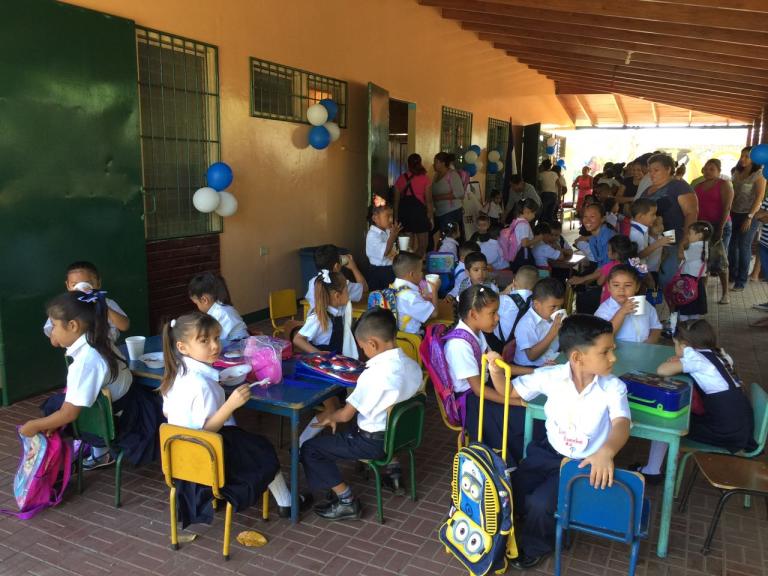 Estudiantes con Merienda Escolar garantizada