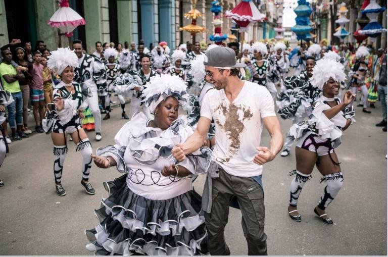 Enrique Iglesias estrena “Súbeme la Radio” filmado en Cuba (+VIDEO)