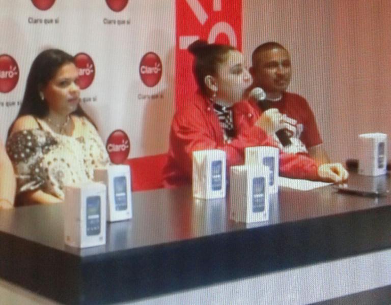 Una moto y 350 mil córdobas entregó Claro a los ganadores de la promoción “El Navidón del club Claro Regalón”