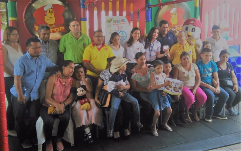 Restaurantes Tip Top rifarán un Suzuki Alto para contribuir con el Teletón 2017