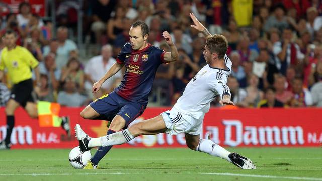 Andrés Iniesta y Sergio Ramos, los más veteranos del próximo “Clásico Español”