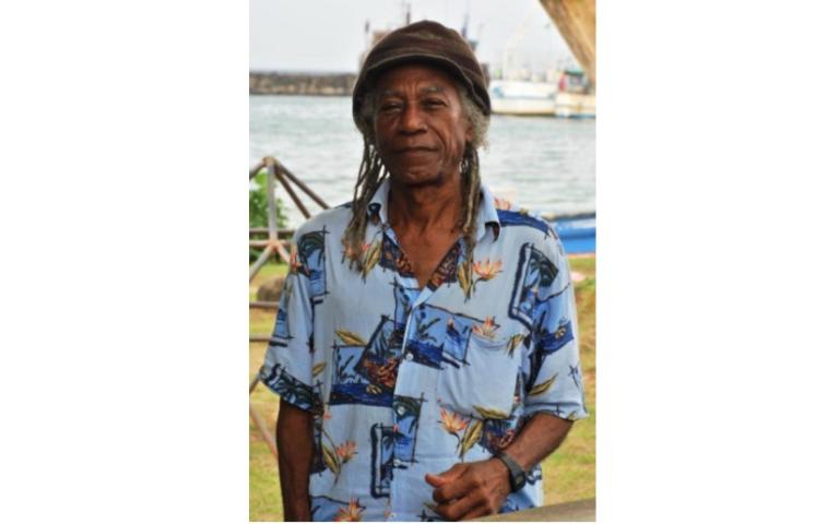 Compañera Rosario declama poema de Carlos Rigby dedicado a Leonel Rugama