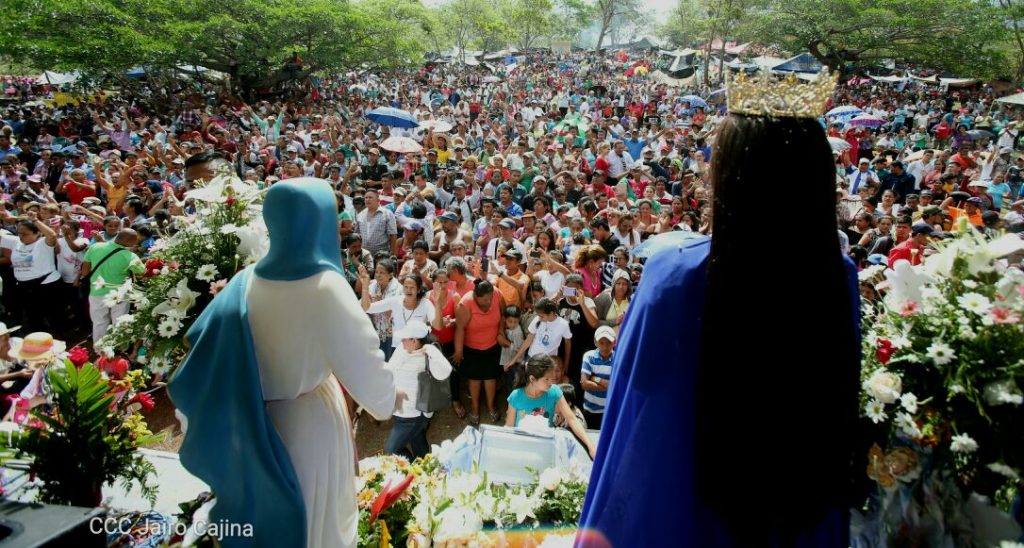 Feligreses Desbordan El Santuario De Cuapa Para Celebrar A La Niña Más ...