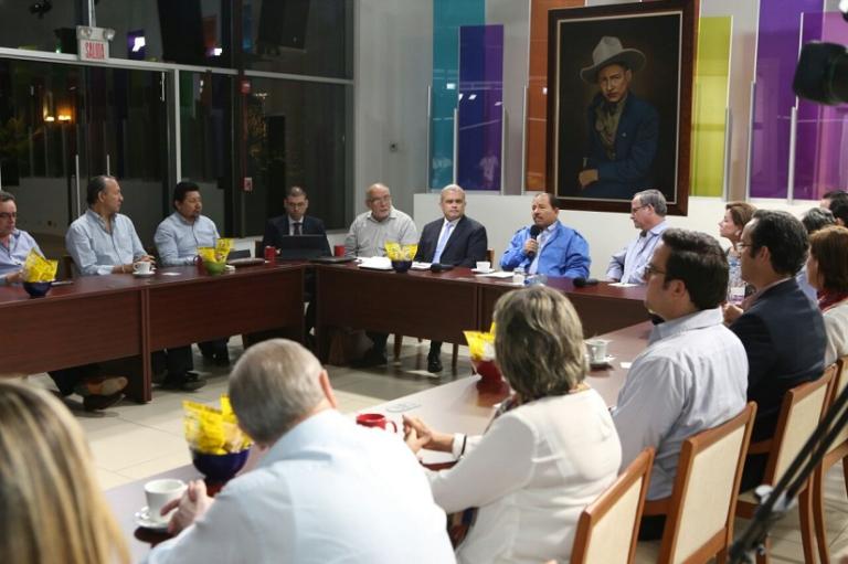 Presidente Daniel se reúne con directivos del Grupo Regional Lafise (+FOTOS)