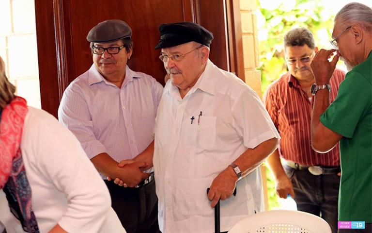Partido Comunista de Argentina se suma a condolencias por partida del Padre Miguel