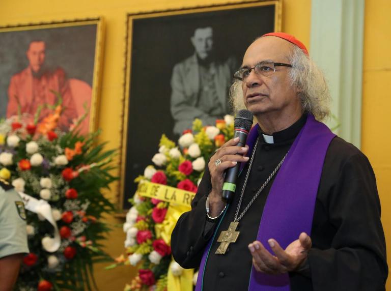 Cardenal Brenes oficia responso por el descanso eterno del Padre Miguel D’Escoto
