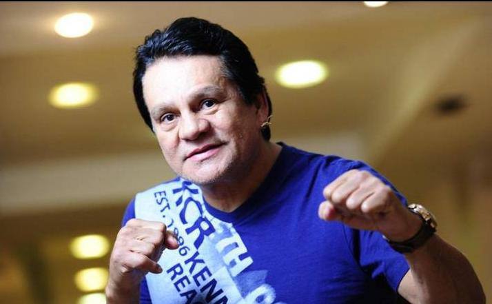 Mano de Piedra Durán expresa su pronóstico del combate Mayweather-McGregor