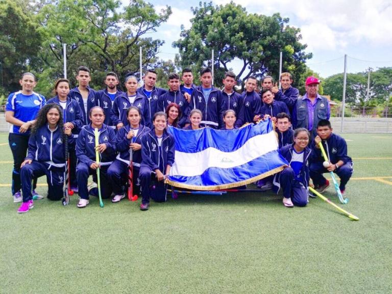 Abanderan a Selección de Hockey Sobre Césped