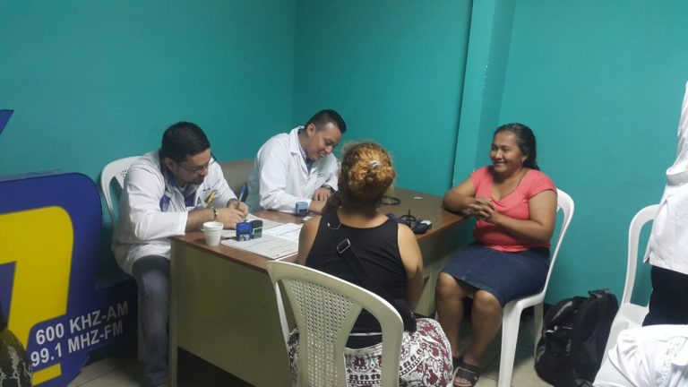 50 personas de la tercera edad serán atendidas en medicina interna durante consulta en Tu Nueva Radio Ya