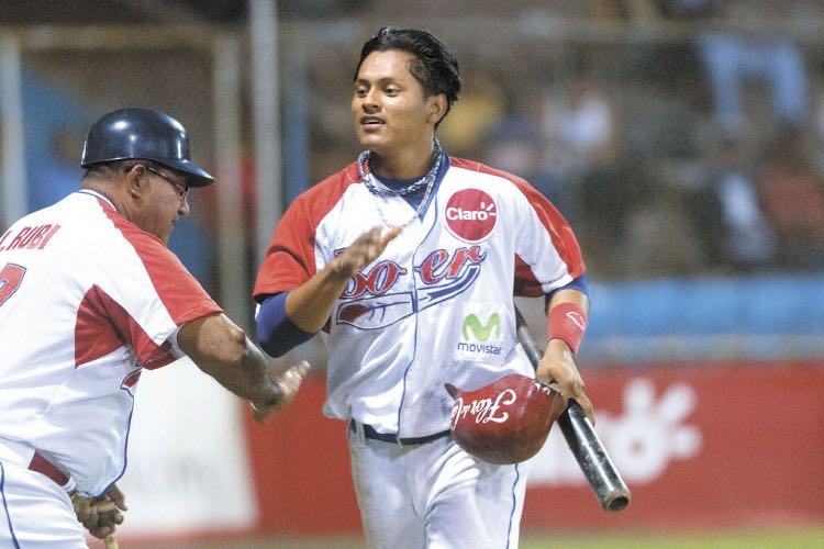 Robles le devuelve la vida al Bóer, y habrá 4to juego ante León