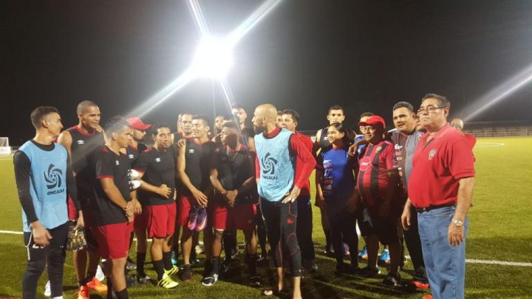 Walter Ferretti se alista para volver a jugar en el Estadio Independencia