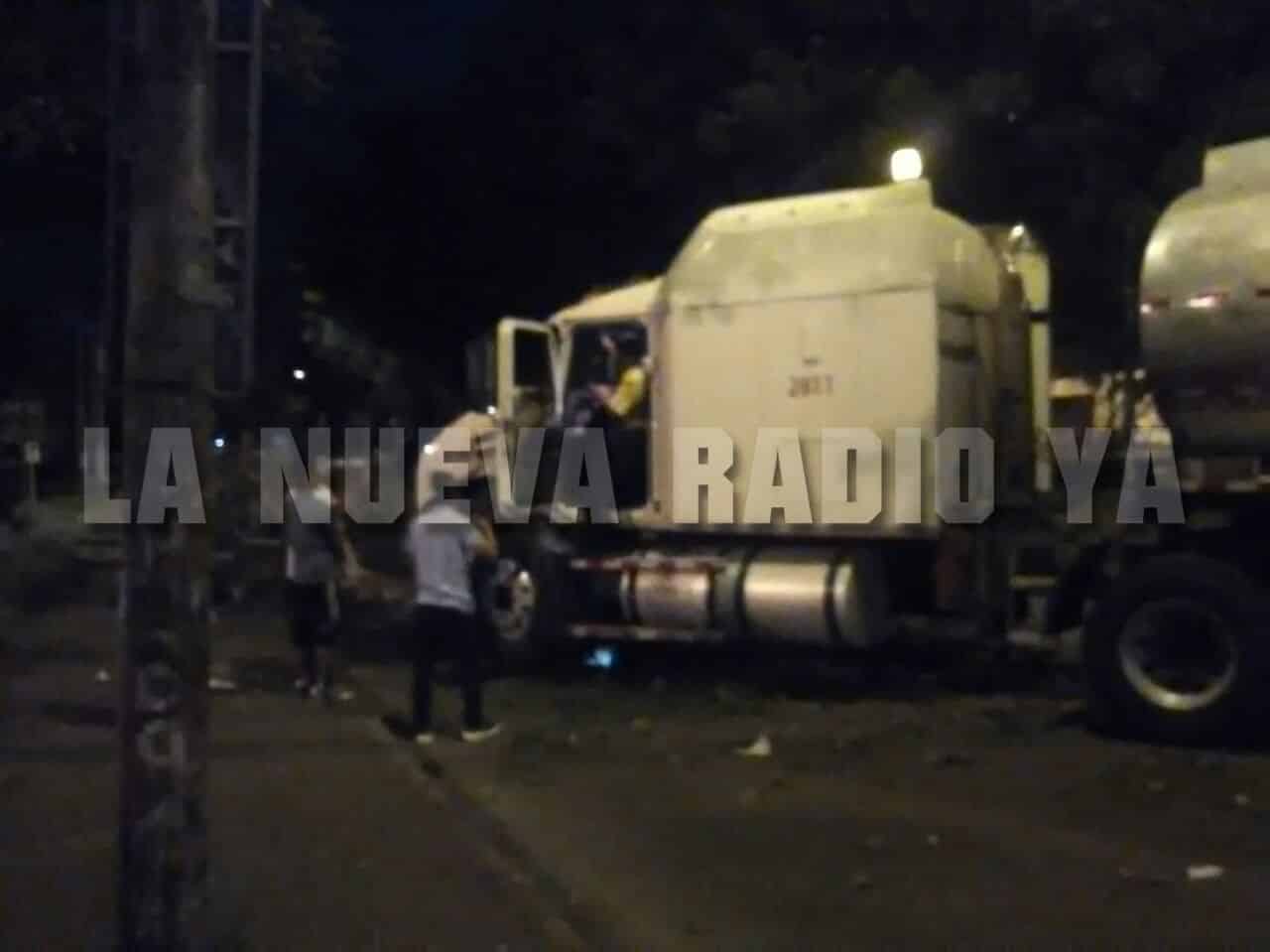 El accidente movilizó una unidad del Benemérito Cuerpo de Bomberos y patrullas de la policía